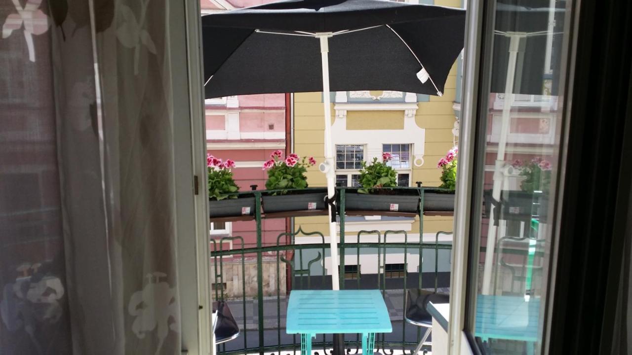 Holiday Apartments Karlovy Vary Exterior photo