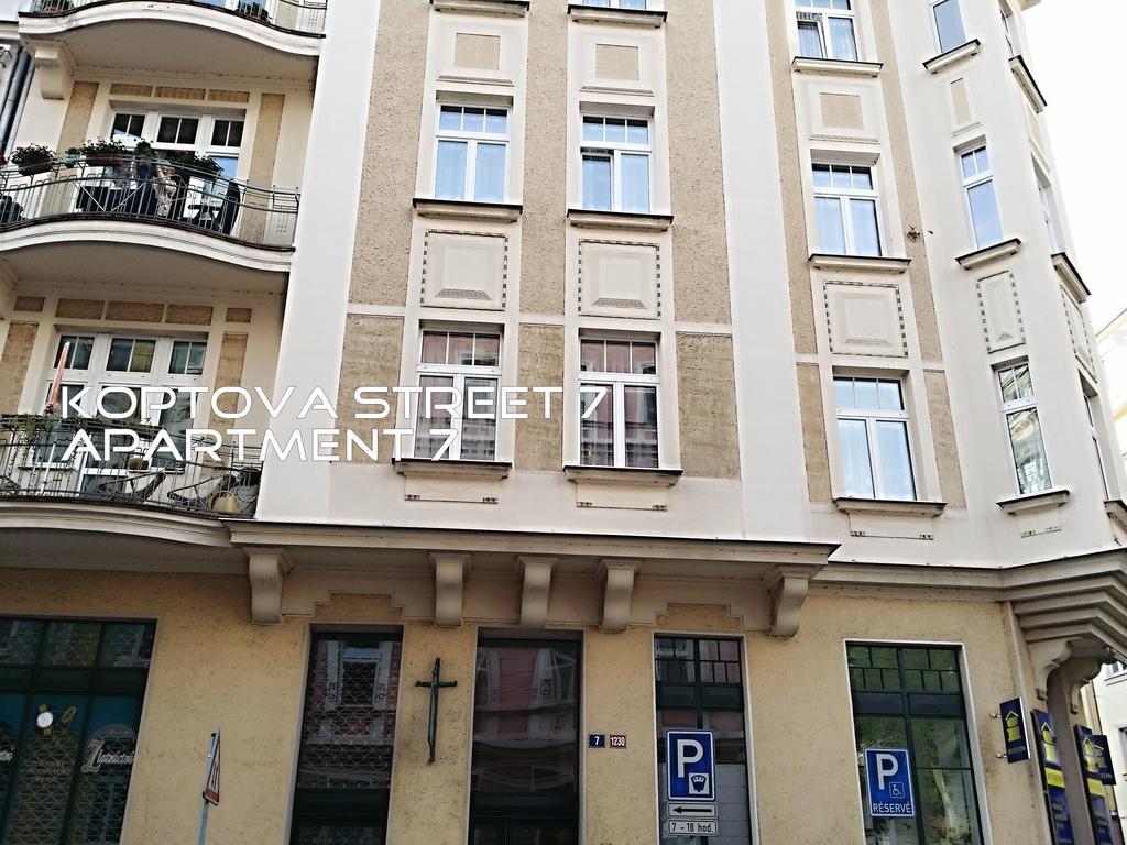 Holiday Apartments Karlovy Vary Exterior photo